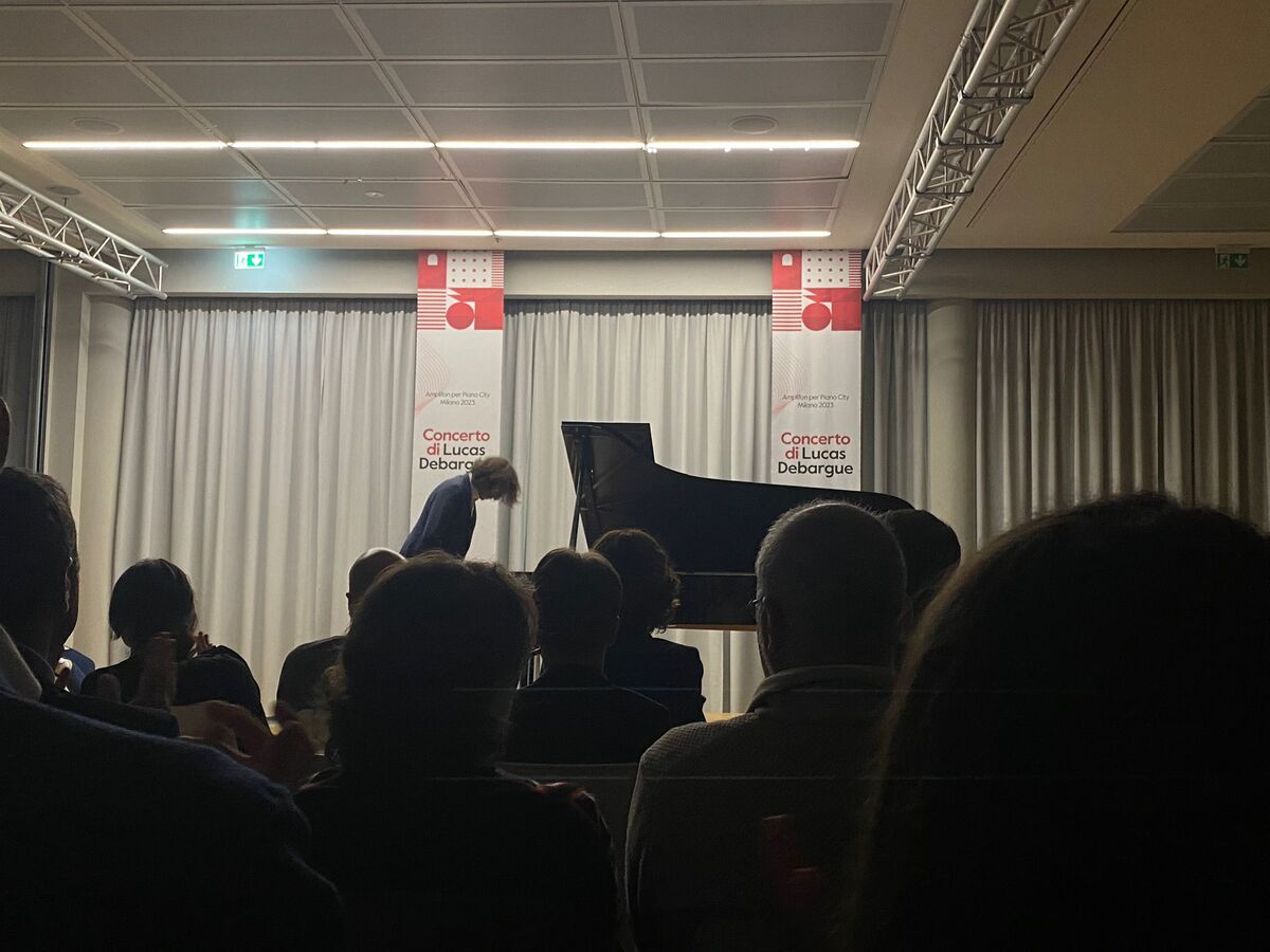 Amplifon apre la sua sede per Piano City Milano con un concerto di Lucas Debar