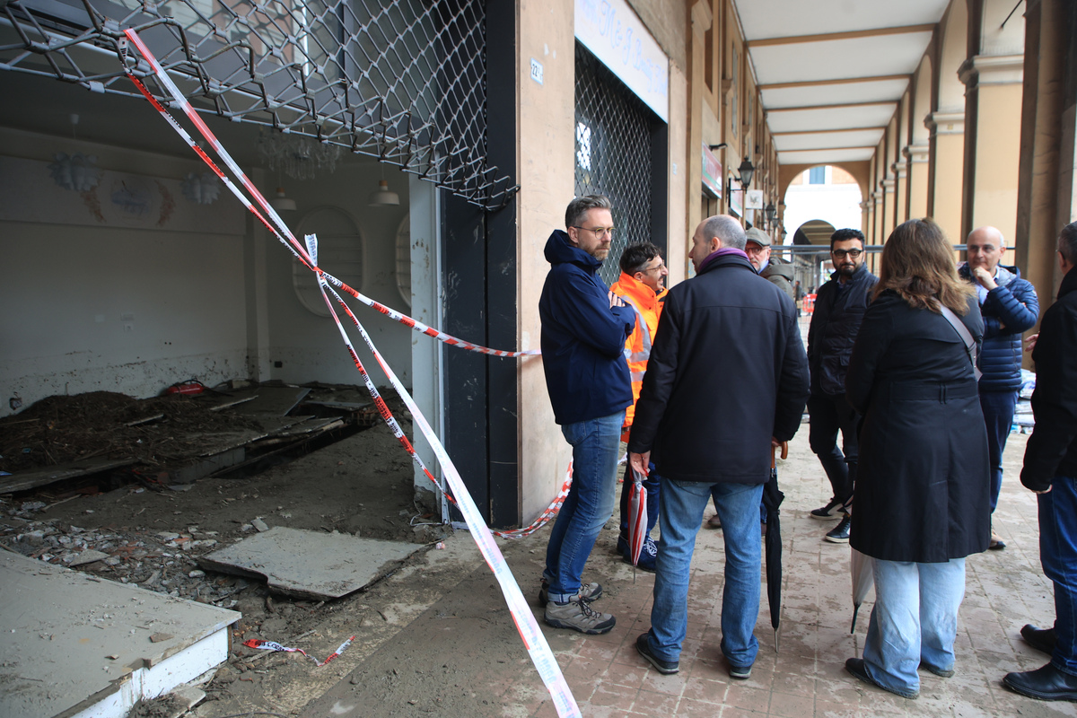 Alluvione in Emilia, fino a 900 euro a famiglia. Attese Meloni e von der Leyen