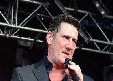 Tony Hadley, una canzone per l’Istituto Nazionale dei Tumori