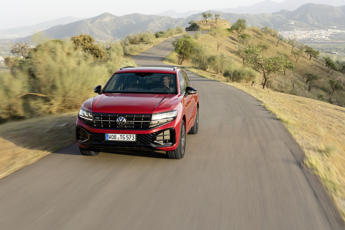 Volkswagen Touareg, si rinnova per non passare inosservato Volkswagen Touareg, si rinnova per non passare inosservato