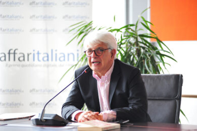 Giornalismo digitale e svolta social: al direttore Perrino il premio Honestas