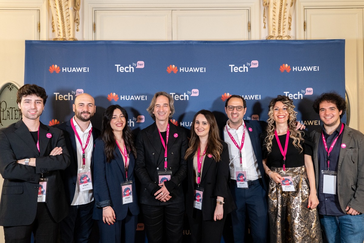 Tech by her, l’iniziativa sul divario digitale delle donne nel Mezzogiorno Tech by her, l’iniziativa sul divario digitale delle donne nel Mezzogiorno