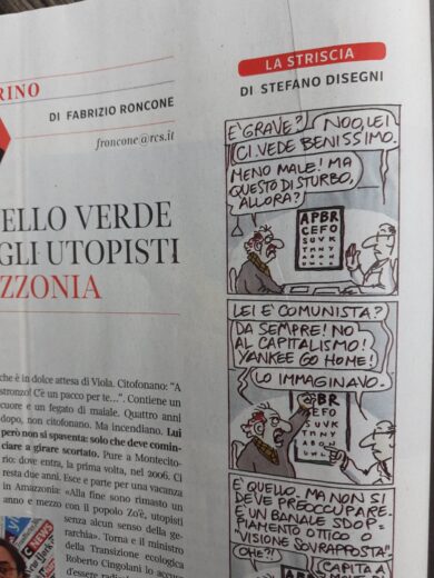 Tutto può la sinistra dei pugni chiusi, ma alla destra è vietata pure l’ironia