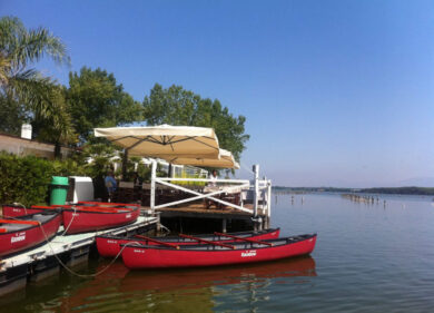 Sabaudia: fare sport nel lago di Paola ora si può. E legalmente, c’è l’accordo