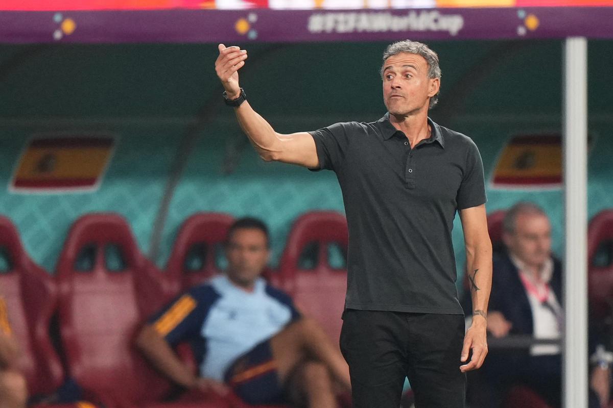 Napoli, De Laurentiis accelera per Luis Enrique. Il piano B… Napoli, De Laurentiis accelera per Luis Enrique. Il piano B…