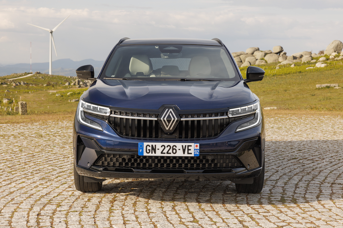 Renault svela Nuovo Espace, atletico ed elegante
