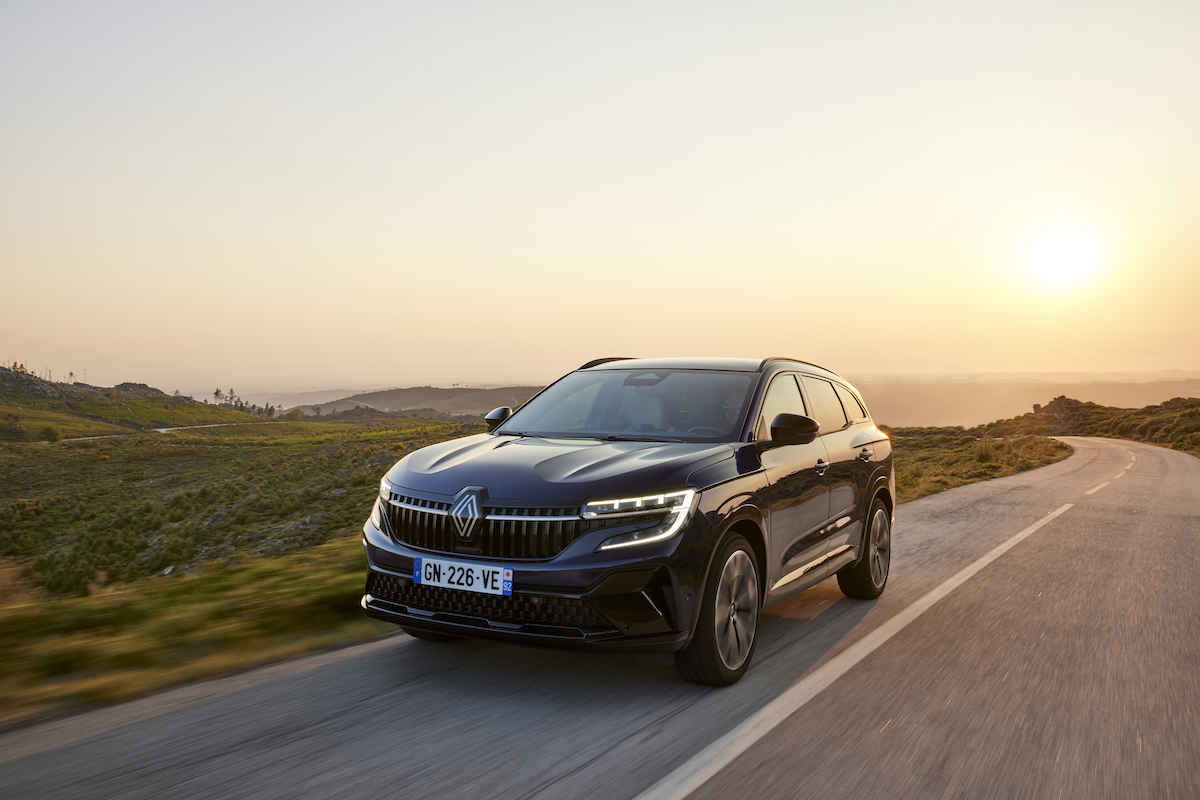 Renault svela Nuovo Espace, atletico ed elegante