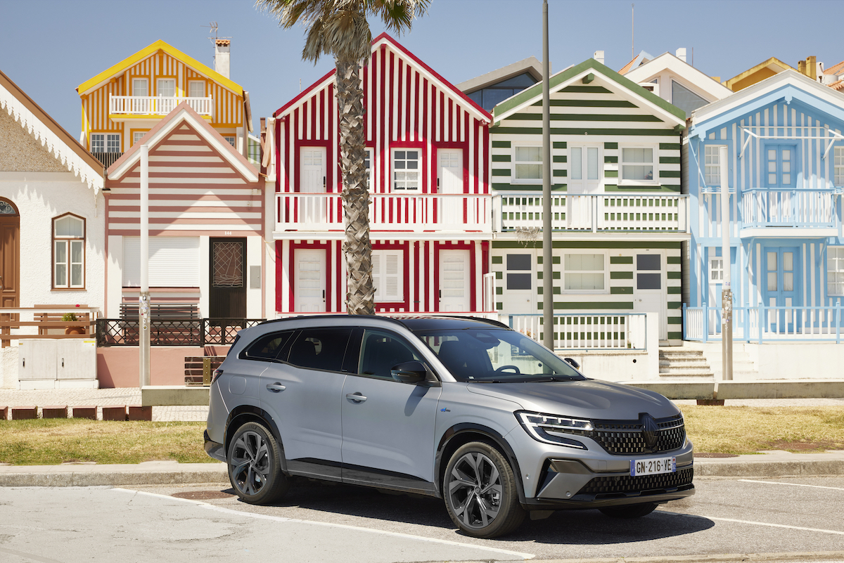 Renault svela Nuovo Espace, atletico ed elegante