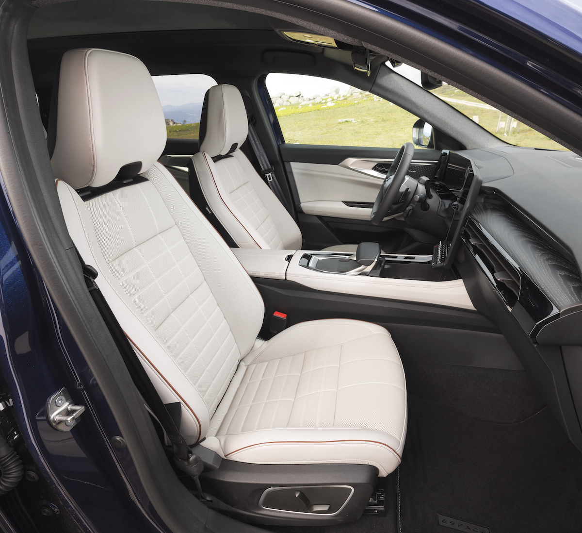 Renault svela Nuovo Espace, atletico ed elegante