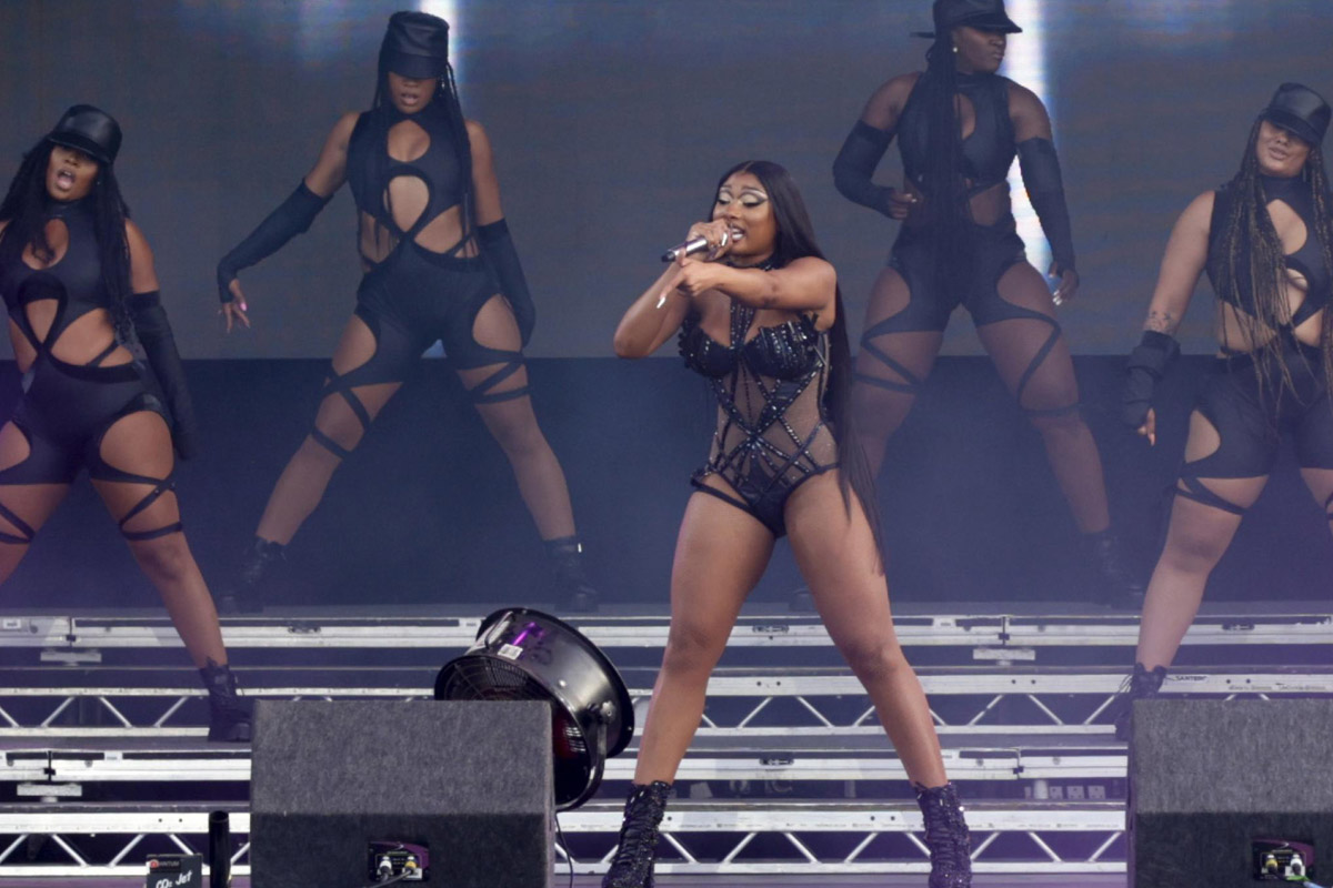 Lautaro-Agustina sposi. E Lukaku arriva con la bellissima Megan Thee Stallion