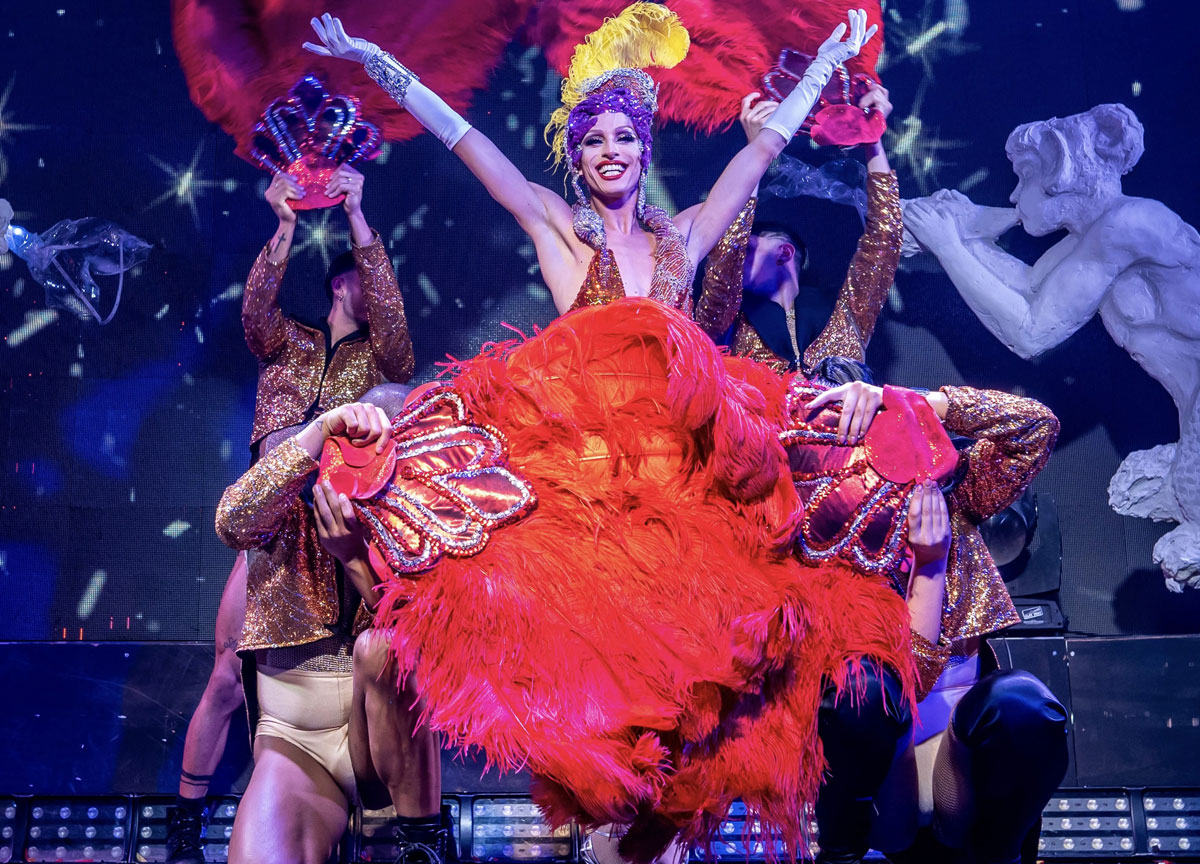 Diventerà una drag queen: il desiderio di Matteo in un musical a tutte piume