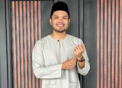 Imprenditore chiude l’azienda e paga una vacanza di lusso ai 60 dipendenti