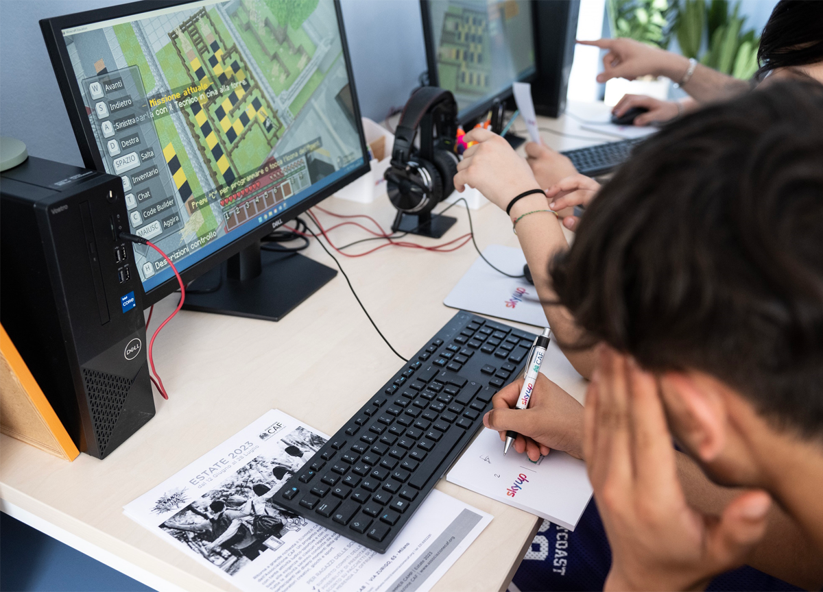 Sky, aperto a Milano il primo Sky Up Digital Hub italiano