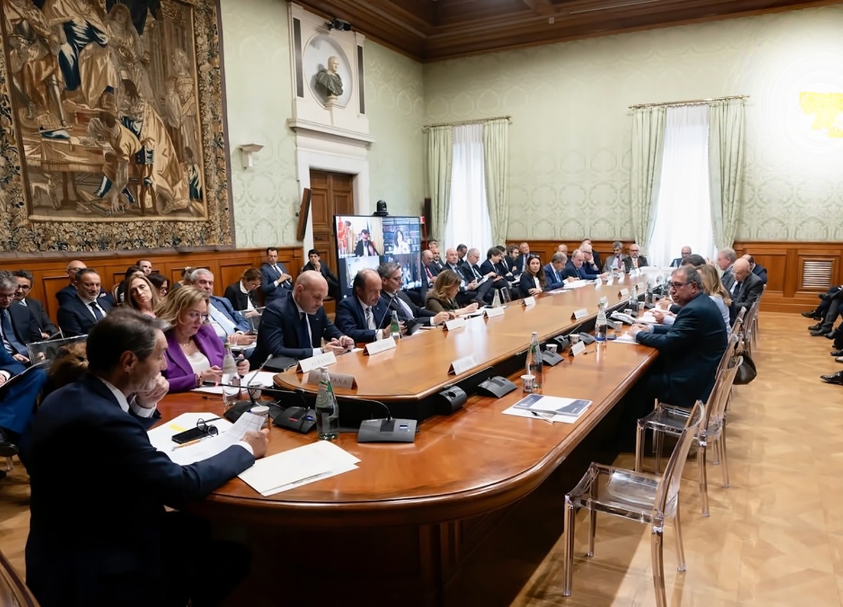 Pnrr, stretta sulla Corte dei Conti. Fitto: “Nessun attacco, ma rispetto”