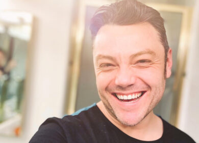 Maternità surrogata, Tiziano Ferro: “Basta! Fate sempre decreti contro i gay”