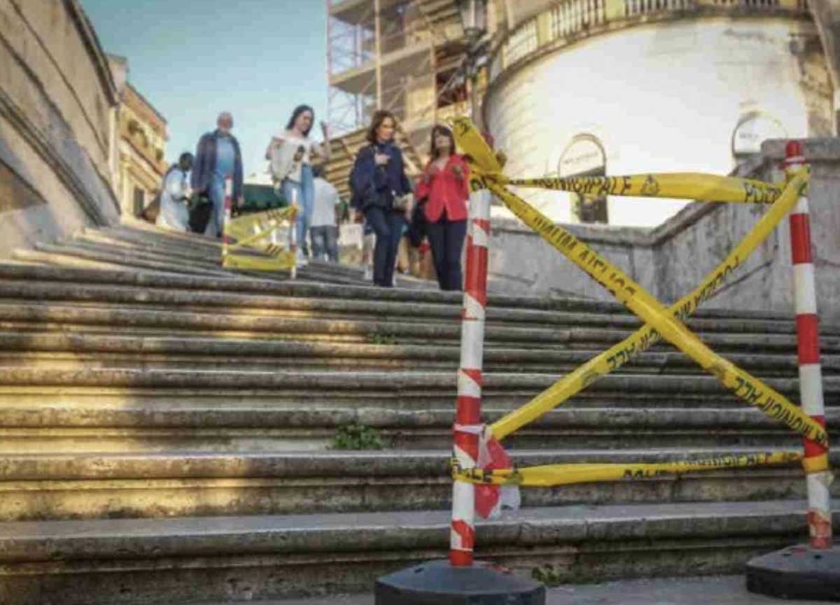 Piazza di Spagna, la scalinata non si tocca. Soprintendenza: “No ai cancelli” Piazza di Spagna, la scalinata non si tocca. Soprintendenza: “No ai cancelli”
