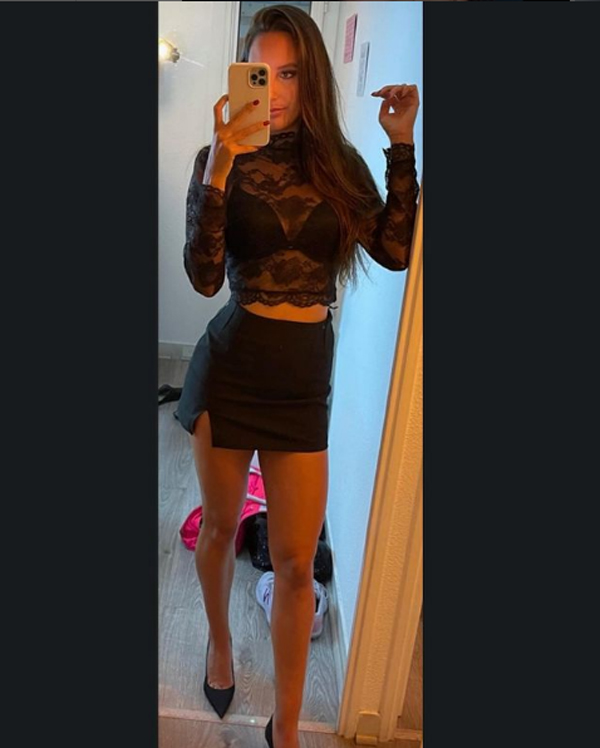 Roland Garros, Oceane Dodin: Camila Giorgi francese tra perizomi e bikini Roland Garros, Oceane Dodin: Camila Giorgi francese tra perizomi e bikini