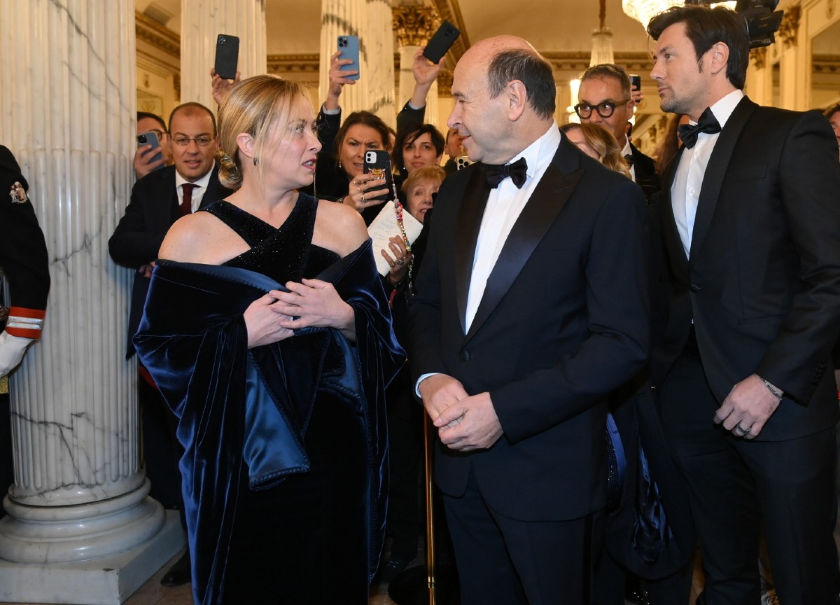 Mediaset, promozione per mister Meloni. Giambruno: talk in prime time. Rumors Mediaset, promozione per mister Meloni. Giambruno: talk in prime time. Rumors