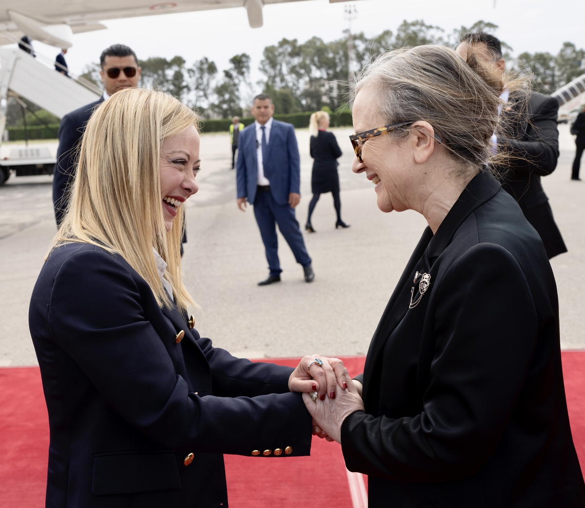 Meloni: “Dall’Italia sostegno alla Tunisia. Tornerò con Von der Leyen” Meloni: “Dall’Italia sostegno alla Tunisia. Tornerò con Von der Leyen”