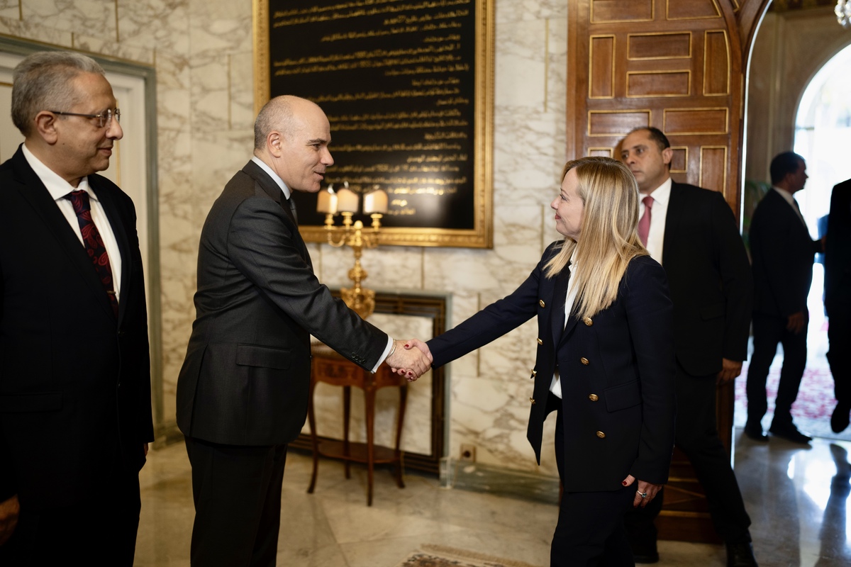 Meloni: “Dall’Italia sostegno alla Tunisia. Tornerò con Von der Leyen” Meloni: “Dall’Italia sostegno alla Tunisia. Tornerò con Von der Leyen”