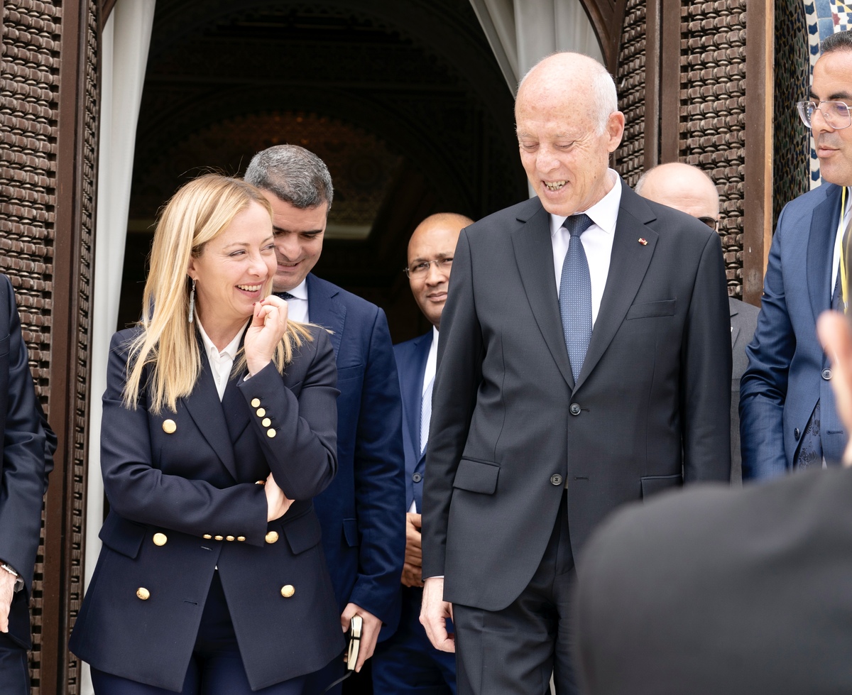 Meloni: “Dall’Italia sostegno alla Tunisia. Tornerò con Von der Leyen” Meloni: “Dall’Italia sostegno alla Tunisia. Tornerò con Von der Leyen”