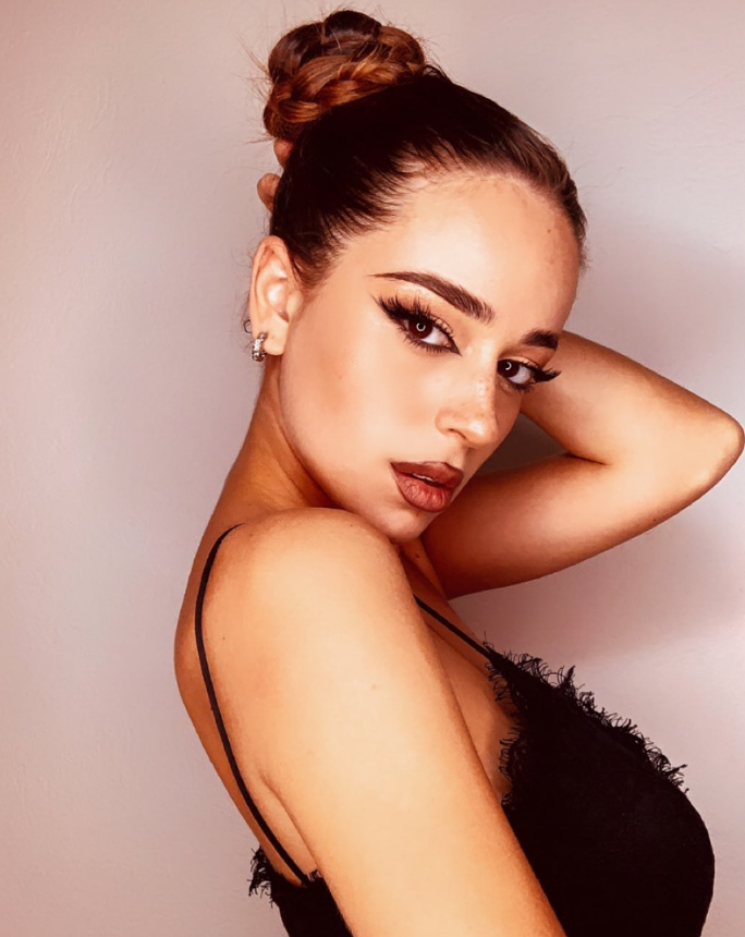Giorgia Meloni e l’omonima influencer: “Messaggi tutto il giorno”. Ecco chi è Giorgia Meloni e l’omonima influencer: “Messaggi tutto il giorno”. Ecco chi è