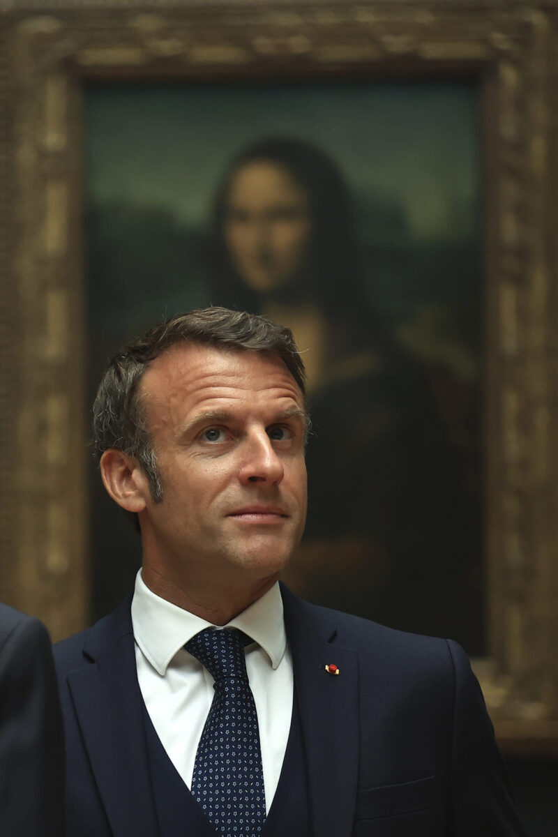 Mattarella irrefrenabile nel ricucire con Macron. Ma la premier è Meloni