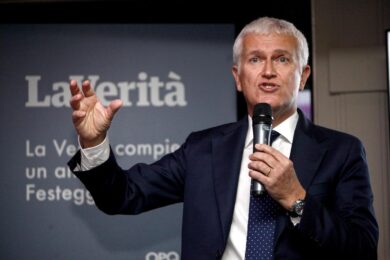 Quotidiani, schiaffo a Belpietro. La Verità perde il 10% in un anno