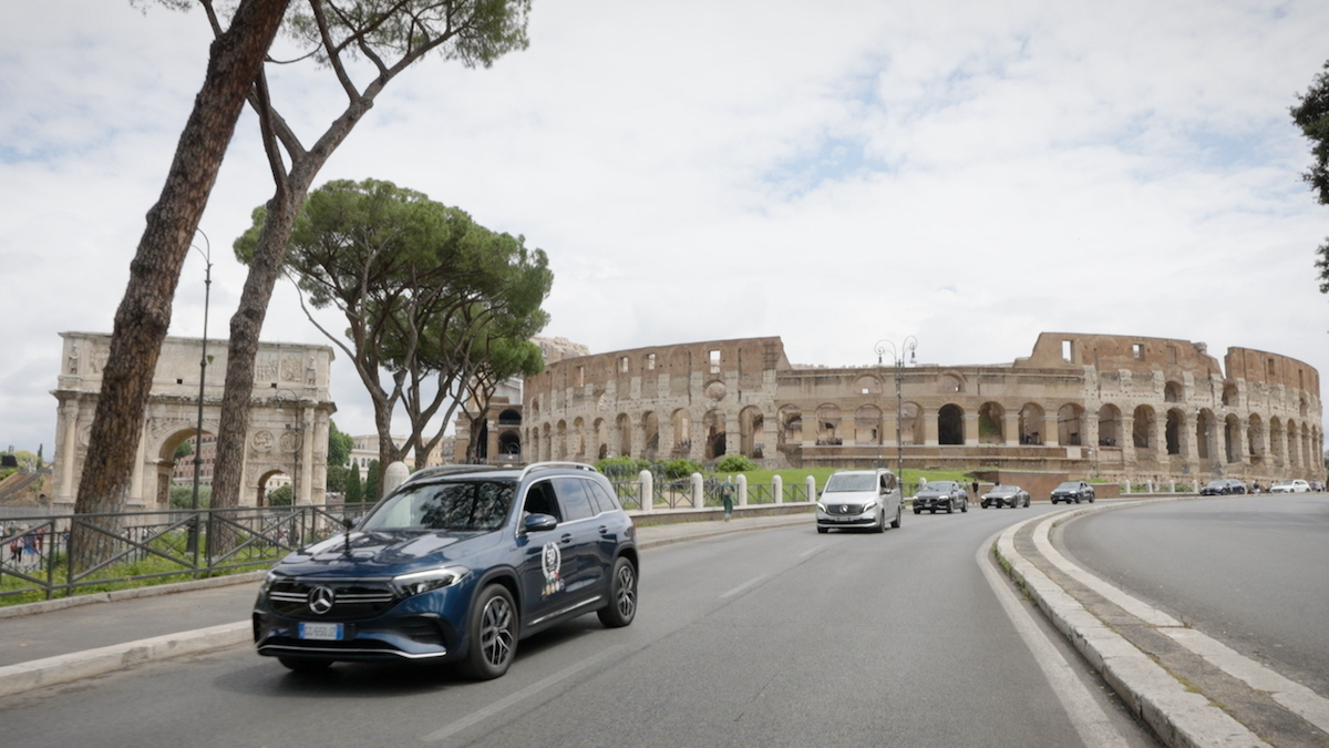 Mercedes Benz Italia compie 50 anni ma guarda al futuro