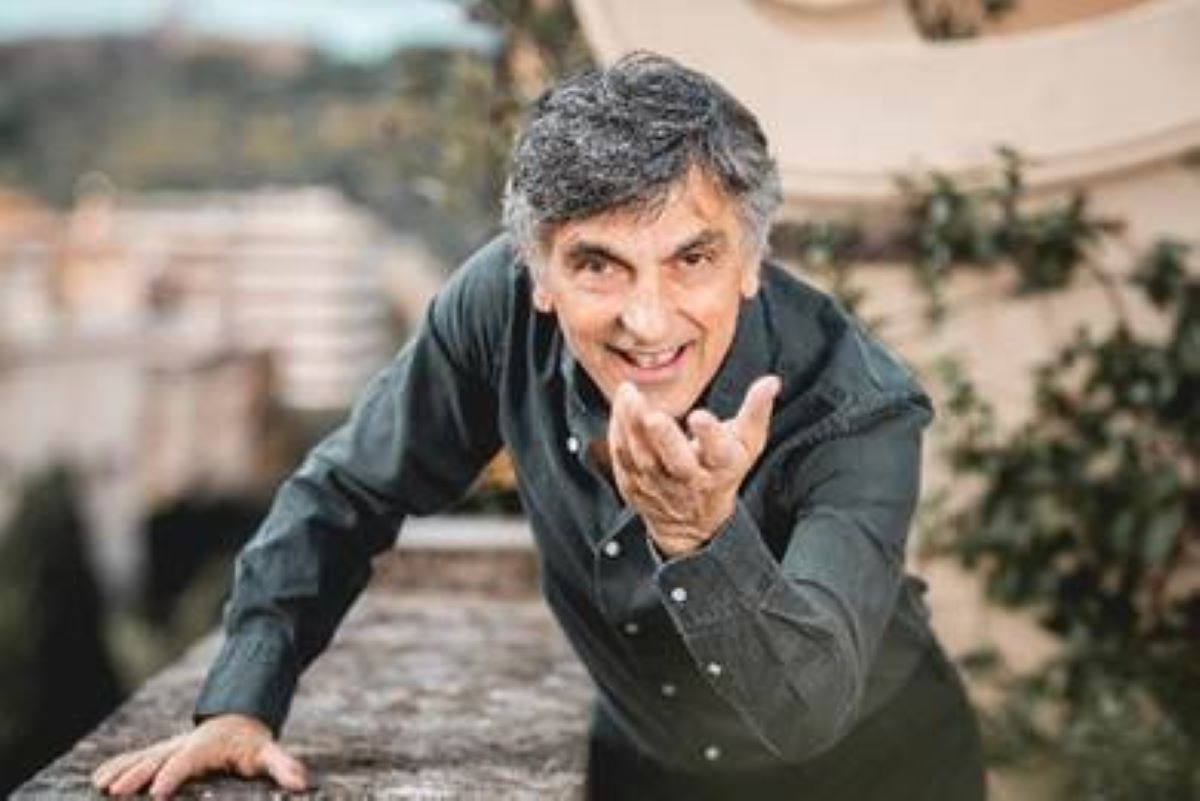 Vincenzo Salemme torna a teatro: “Natale in casa Cupiello”. Le date Vincenzo Salemme torna a teatro: “Natale in casa Cupiello”. Le date