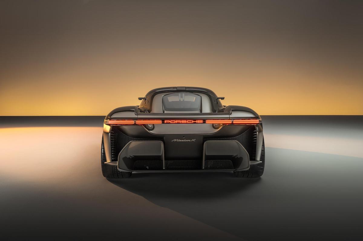 Porsche Mission X, la hypercar elettrica proiettata nel futuro Porsche Mission X, la hypercar elettrica proiettata nel futuro