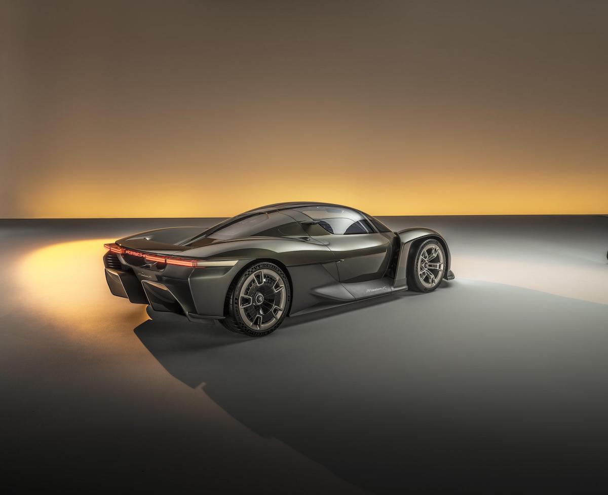 Porsche Mission X, la hypercar elettrica proiettata nel futuro Porsche Mission X, la hypercar elettrica proiettata nel futuro