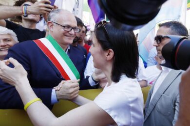 Roma Pride, invasione di gente nelle strade. Schlein: “Regione Lazio assente”