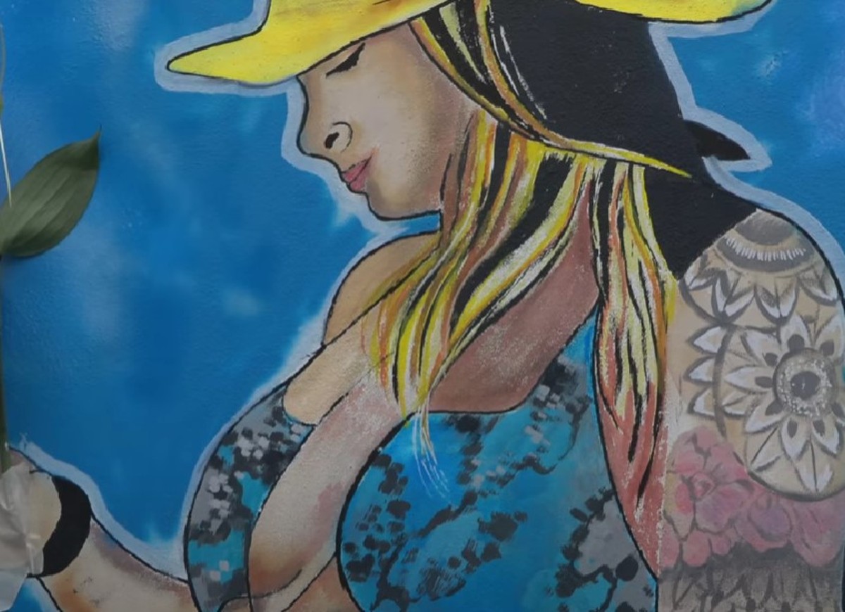 Senago, finito il murale per Giulia Tramontano. “Creato un giardino per lei” Senago, finito il murale per Giulia Tramontano. “Creato un giardino per lei”