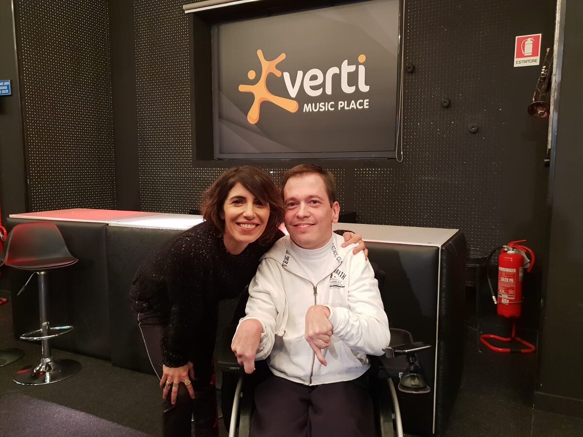 Disabilità, intervista a Stefano Pietta: creatore della radio web Steradiodj