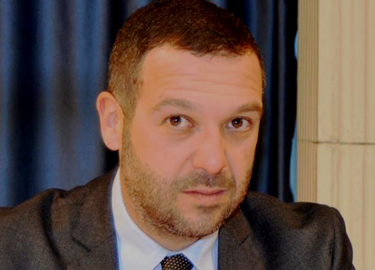 Appalti Abruzzo, indagato il presidente del Consiglio Regionale Sospiri (Fi) Appalti Abruzzo, indagato il presidente del Consiglio Regionale Sospiri (Fi)