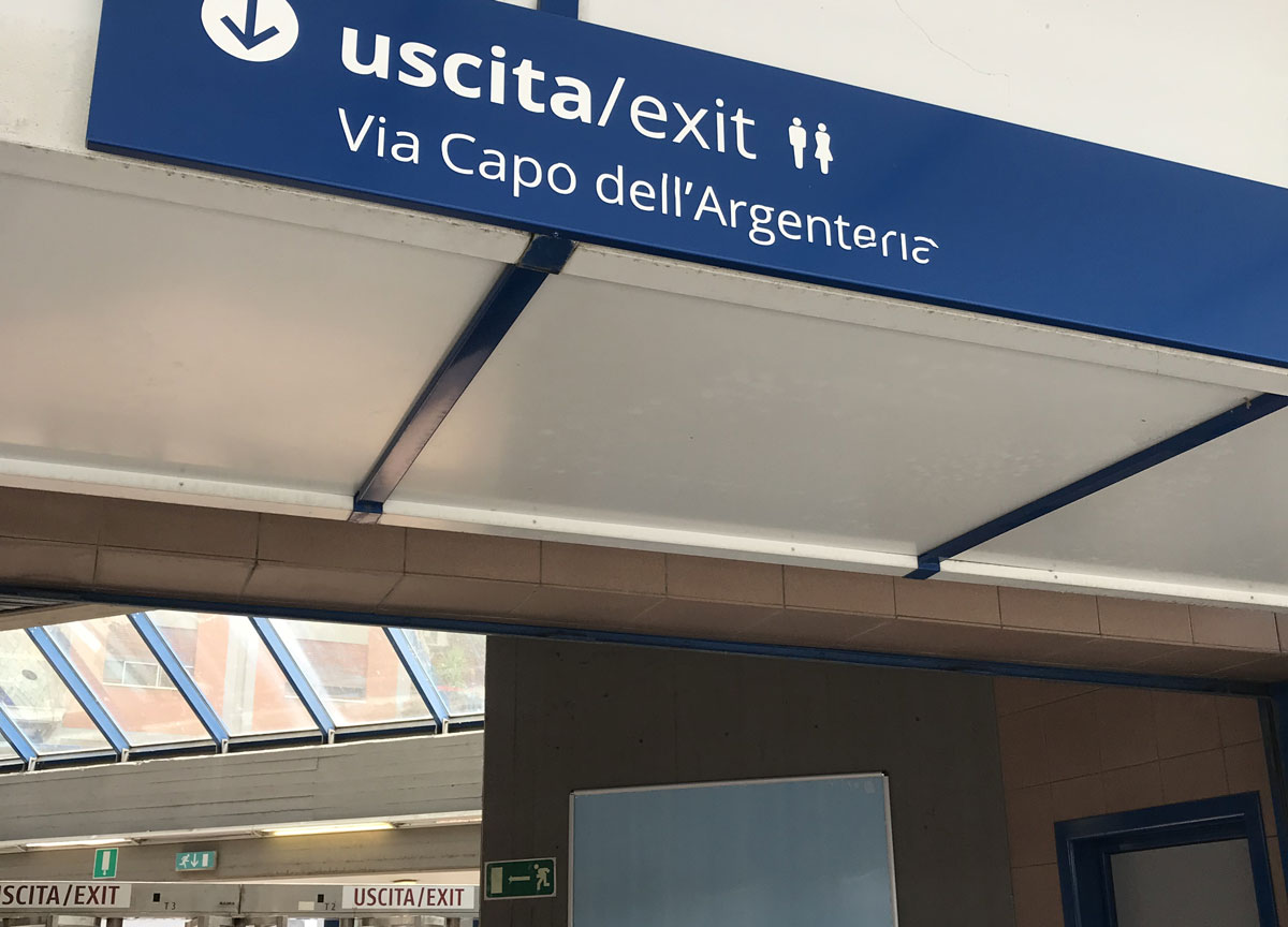 Ostia, miracolo Cotral: l’uscita Argentiera diventa argenteria. Una forchetta Ostia, miracolo Cotral: l’uscita Argentiera diventa argenteria. Una forchetta