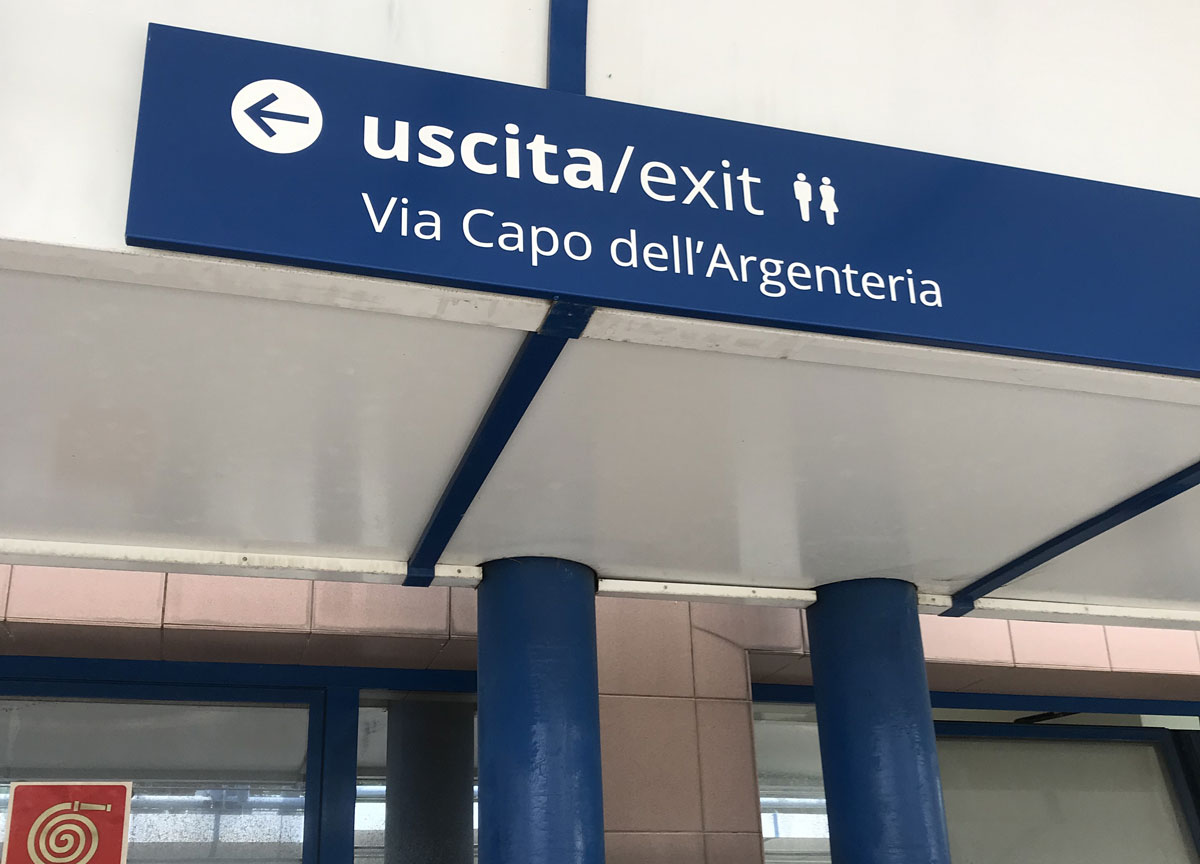 Ostia, miracolo Cotral: l’uscita Argentiera diventa argenteria. Una forchetta Ostia, miracolo Cotral: l’uscita Argentiera diventa argenteria. Una forchetta