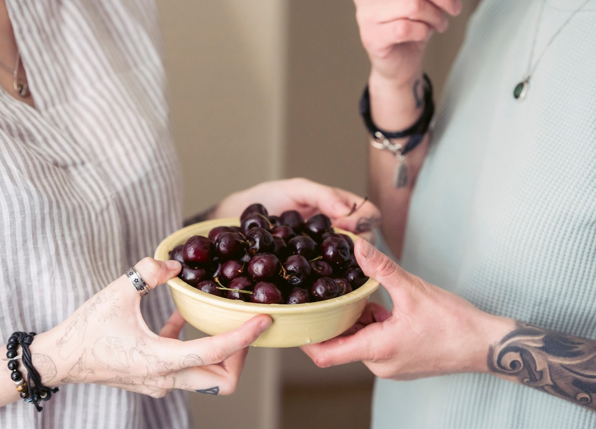 Frutta, il maltempo fa volare i prezzi. Ciliegie un lusso: fino a 18€ al chilo Frutta, il maltempo fa volare i prezzi. Ciliegie un lusso: fino a 18€ al chilo