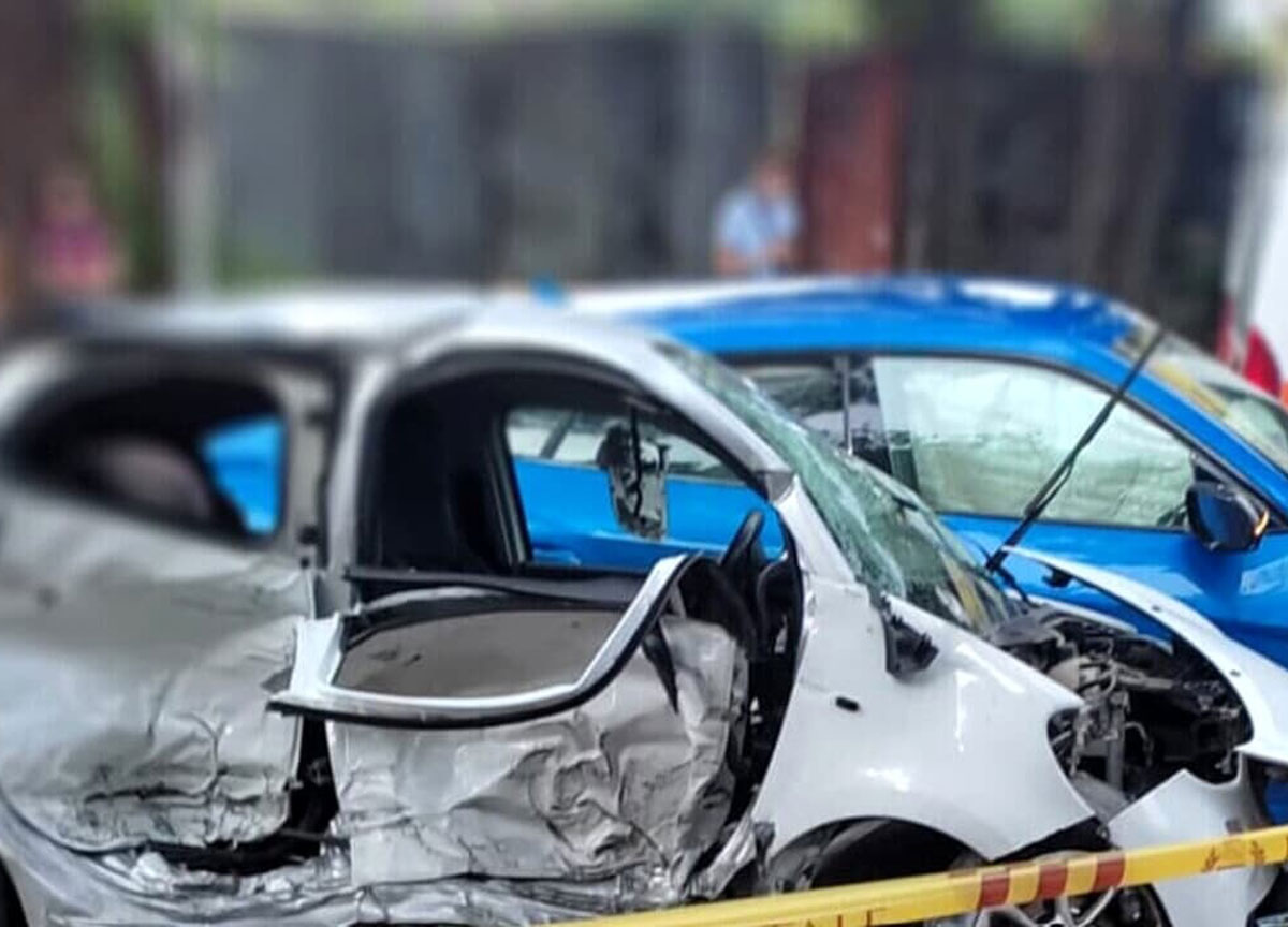 Suv travolge smart: una sfida web dietro l’incidente. “Internet va regolato” Suv travolge smart: una sfida web dietro l’incidente. “Internet va regolato”