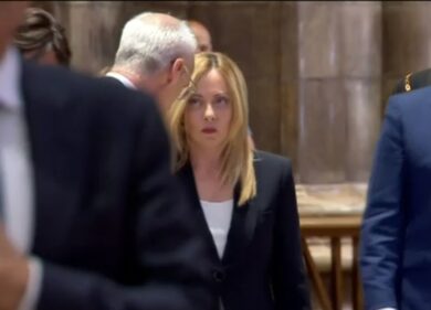 Marta Fascina, da quasi moglie a “vedova Berlusconi”: il giorno più triste