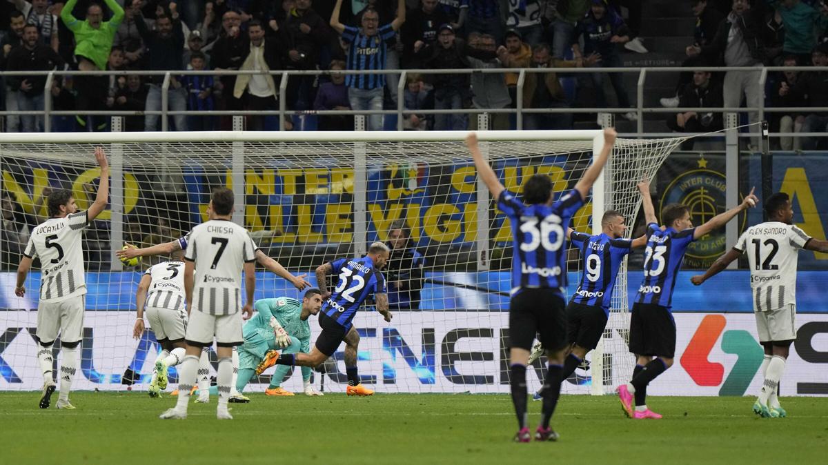 Diritti tv serie A, Mediaset accelera per la partita in chiaro su Canale 5. Sky e Dazn… Diritti tv serie A, Mediaset accelera per la partita in chiaro su Canale 5. Sky e Dazn…