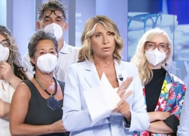 Myrta Merlino, addio in diretta a La7: i saluti commossi a L’aria che tira