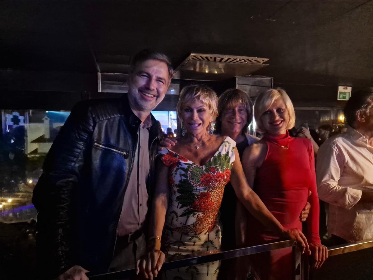 Il Party Novella 2000 Il Party Novella 2000