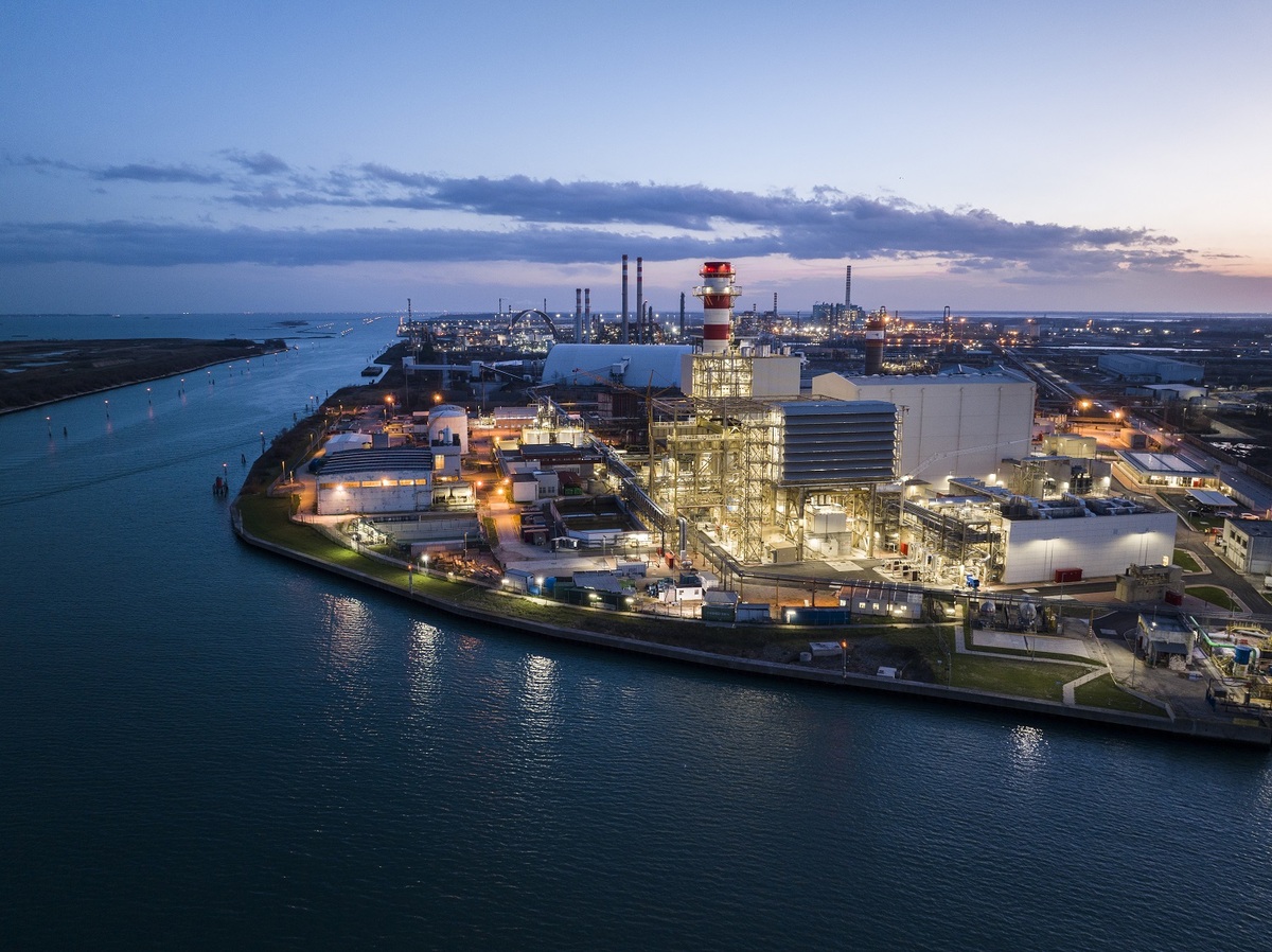 Edison, inaugurata la centrale termoelettrica di Marghera Levante
