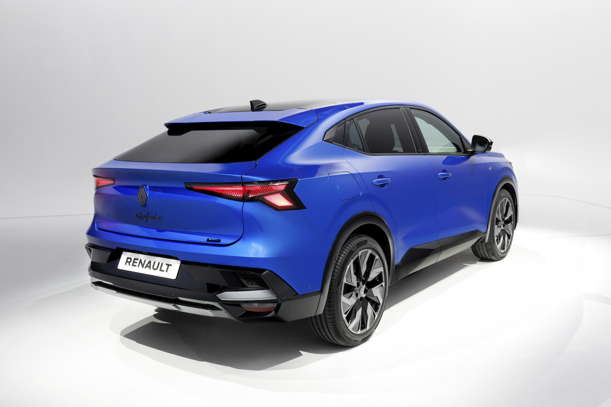 Renault svela il nuovo Rafale, pronto alla conquista del segmento D