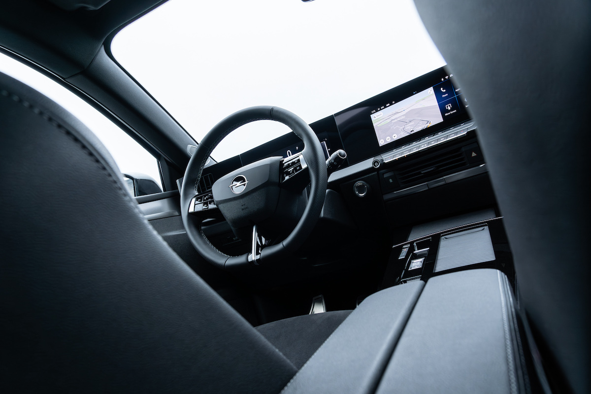 Nuova Opel Astra Elettrica apre la strada ad una nuova era