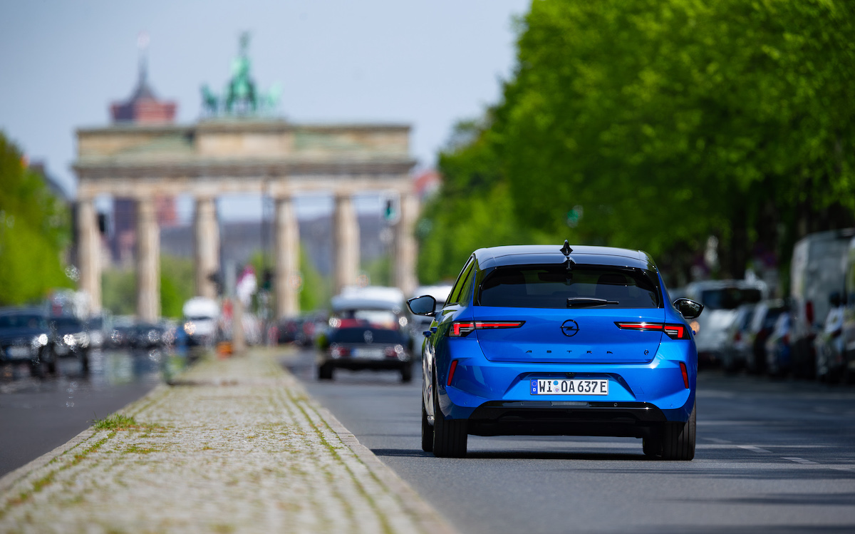 Nuova Opel Astra Elettrica apre la strada ad una nuova era
