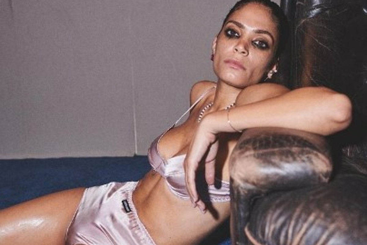 Elodie, che scollatura! Poi il grande annuncio: “Le sensazioni aumentano…” Elodie, che scollatura! Poi il grande annuncio: “Le sensazioni aumentano…”