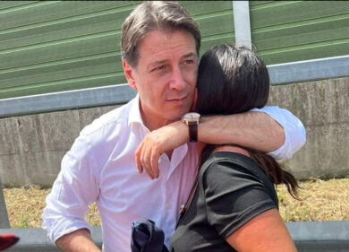 Giuseppe Conte, il leader dei M5s coinvolto in un incidente stradale sulla A1
